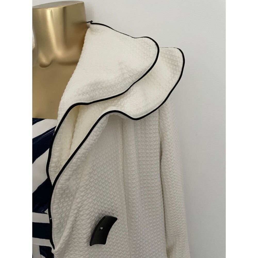 Vintage Design Today's Vogue White Double-Breasted Long Coat With Black Sculpted - Picture 3 of 12